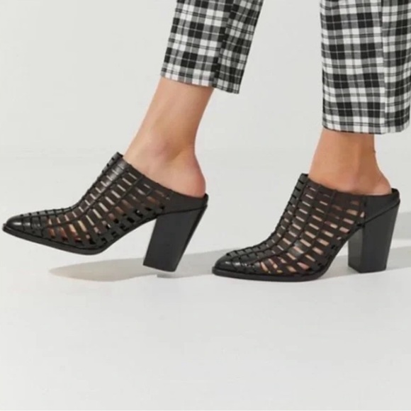 Dolce Vita Kacie Caged Black Leather Mule Sz.8.5 - Picture 3 of 7